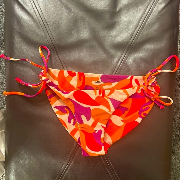 Mikoh Hula Hula Tie Side Classic String Bikini Bottom Small New NWOT - Picture 3 of 16